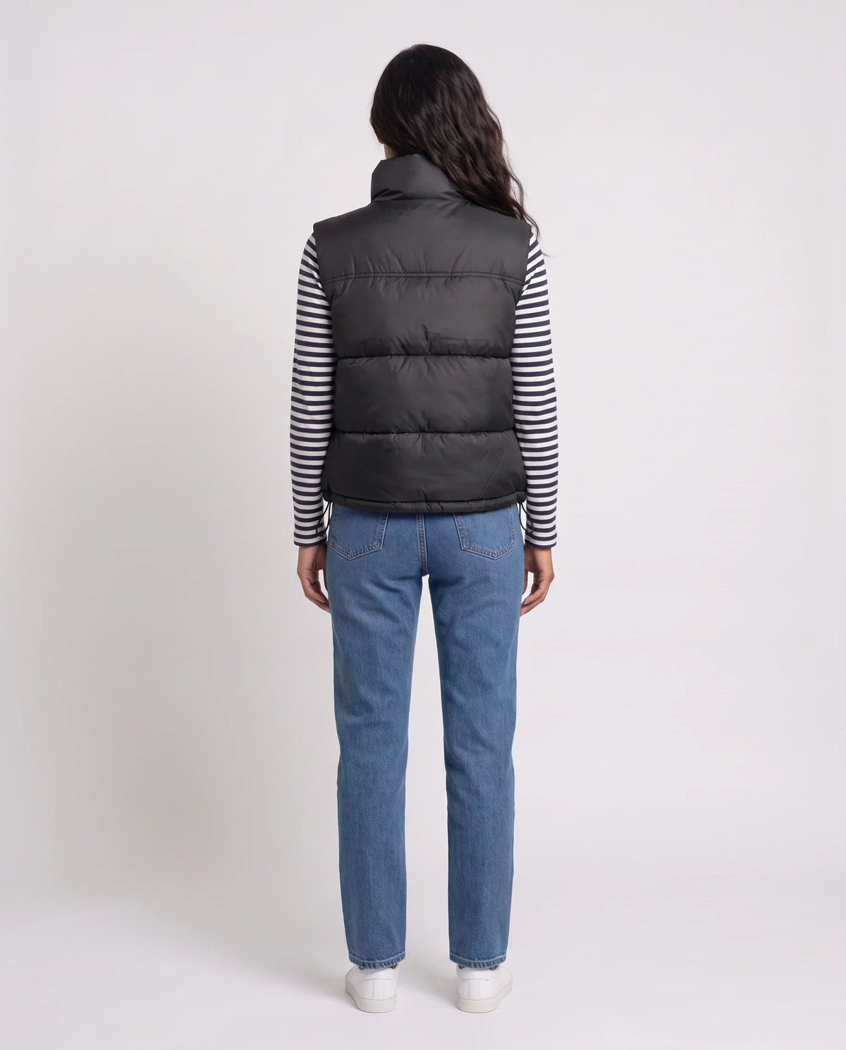 Gilet matelassé cropped à col montant