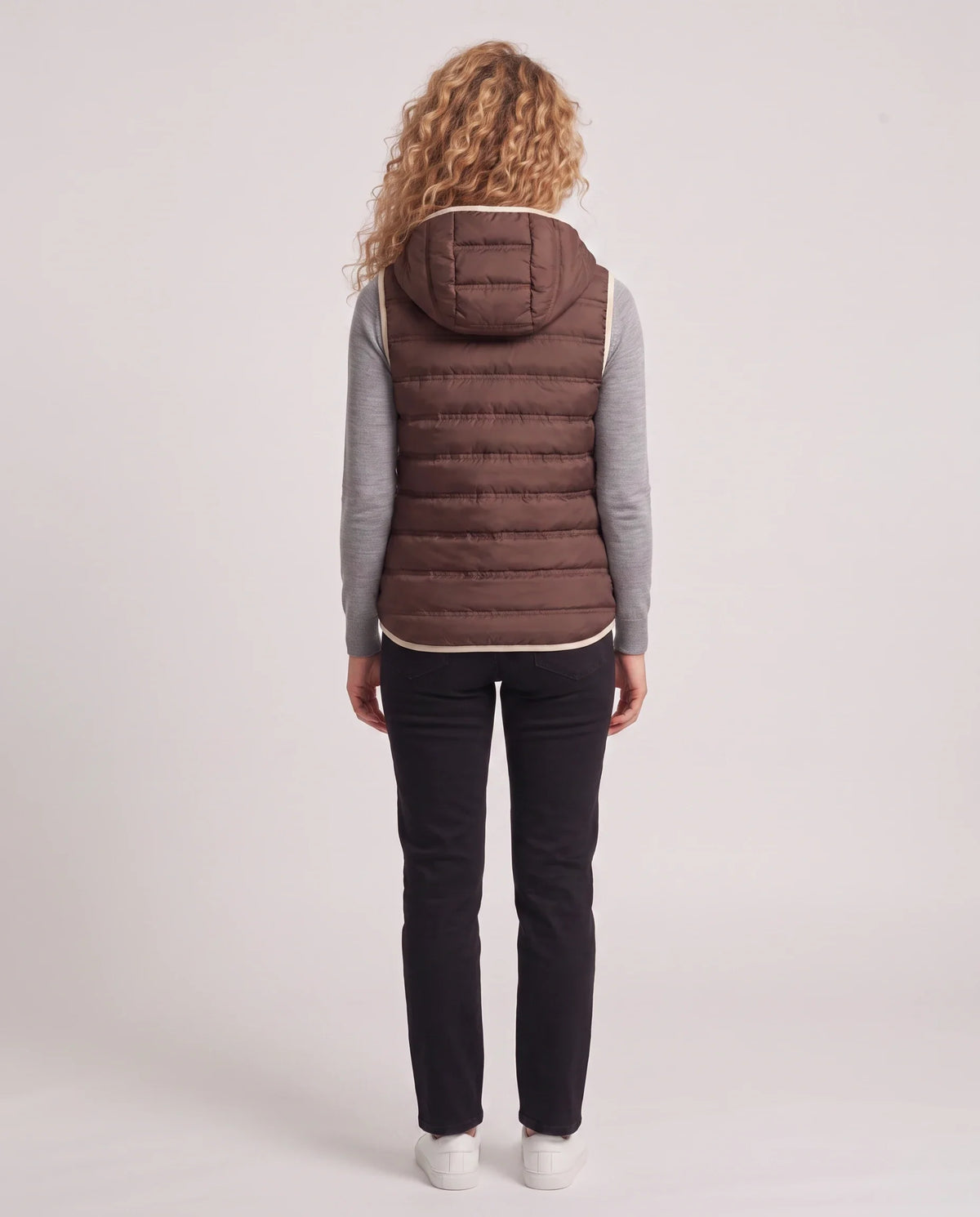 Gilet matelassé léger à doublure contrastée