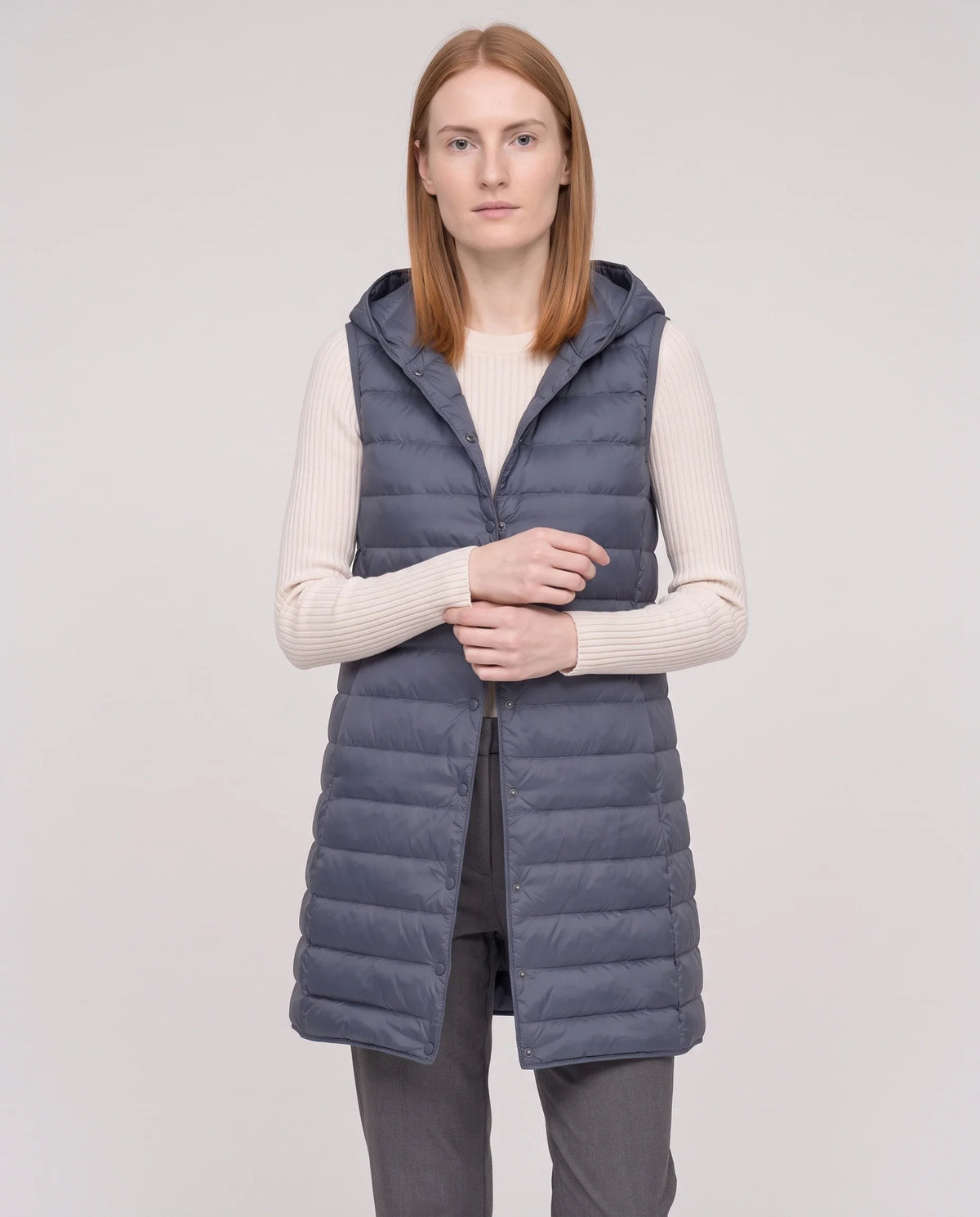 Gilet long sans manches matelassé à capuche