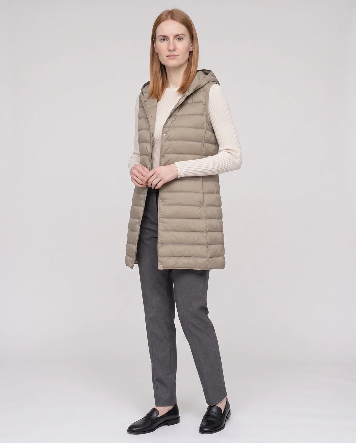 Gilet long sans manches matelassé à capuche