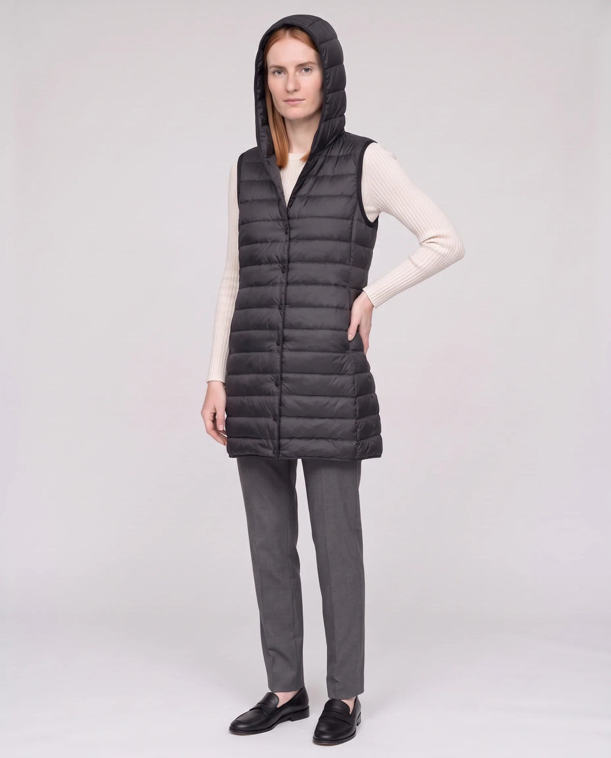 Gilet long sans manches matelassé à capuche