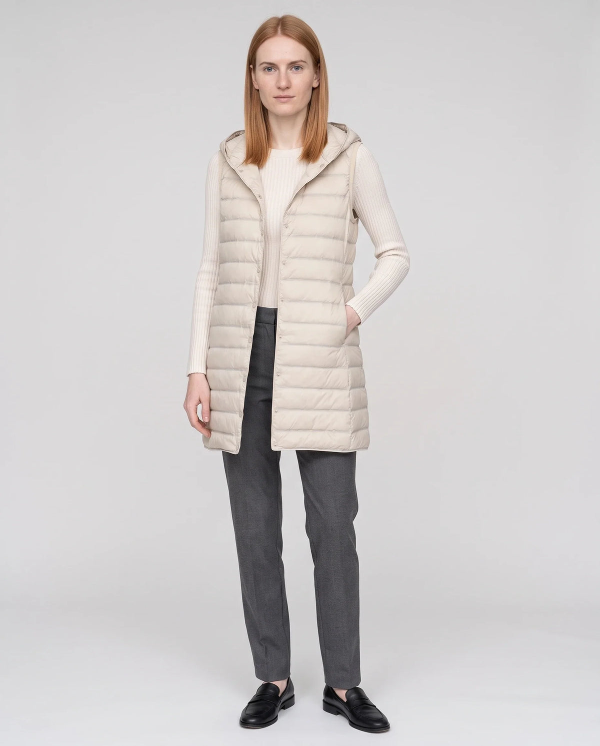 Gilet long sans manches matelassé à capuche