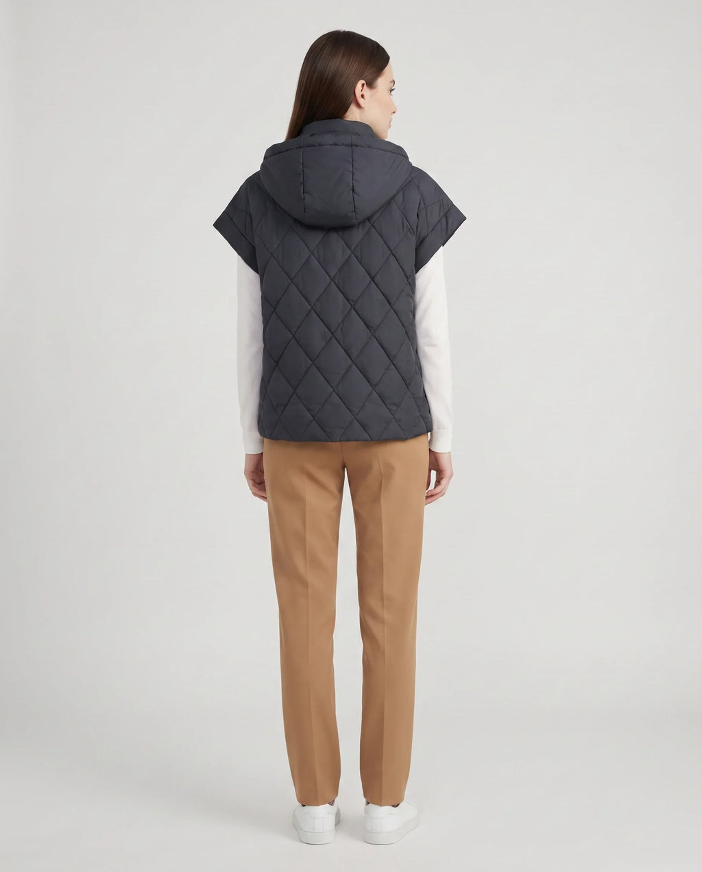 Gilet matelassé court à capuche