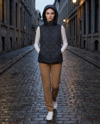 Gilet matelassé court à capuche