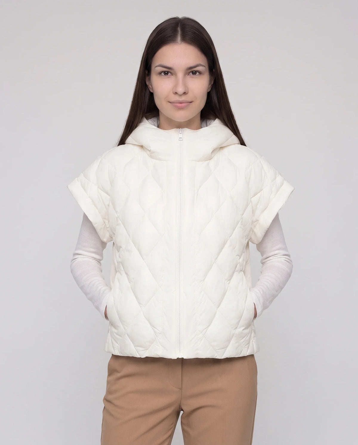 Gilet matelassé court à capuche