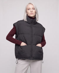 Gilet matelassé sans manches à poches plaquées