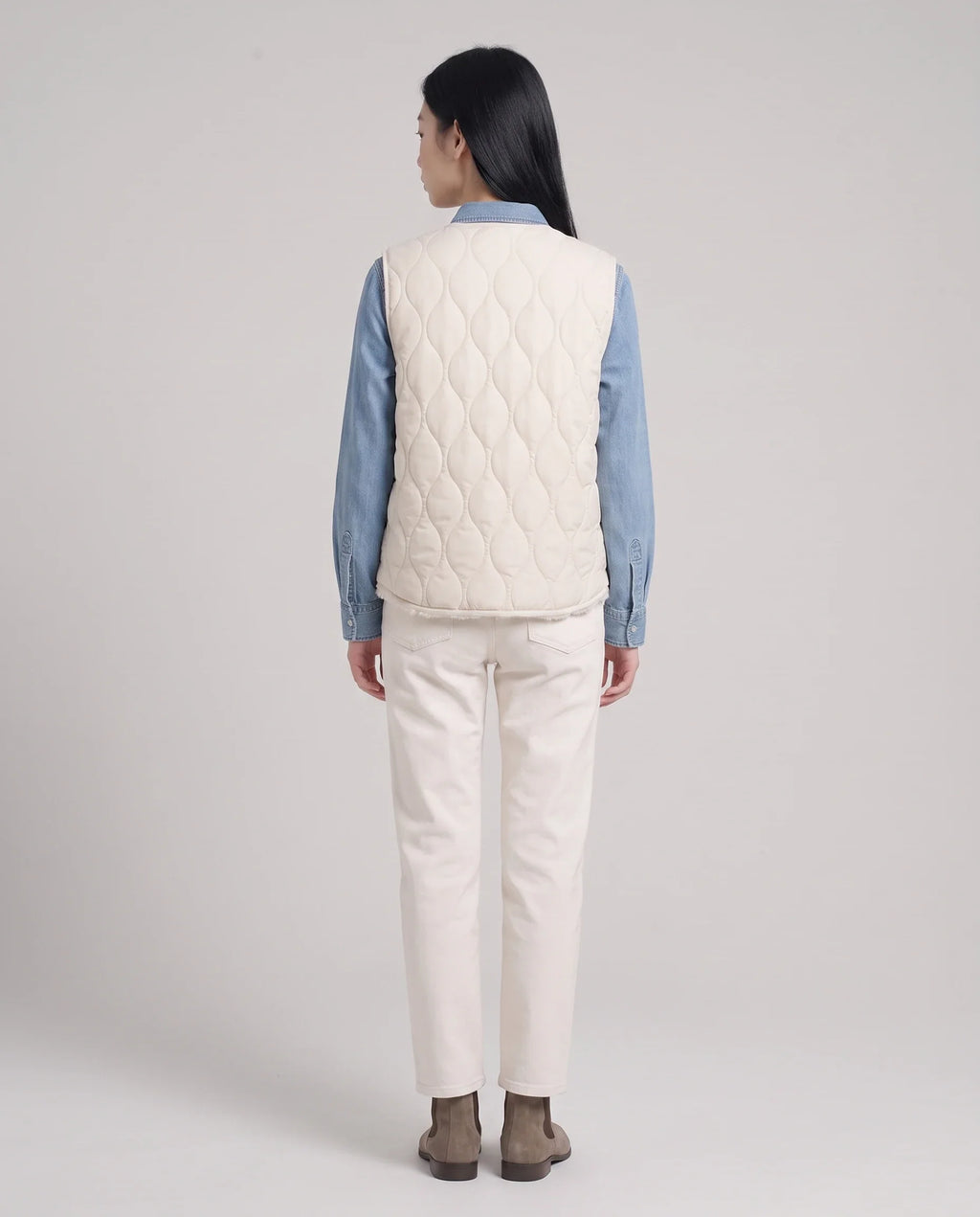 Gilet matelassé doublé sherpa à col V