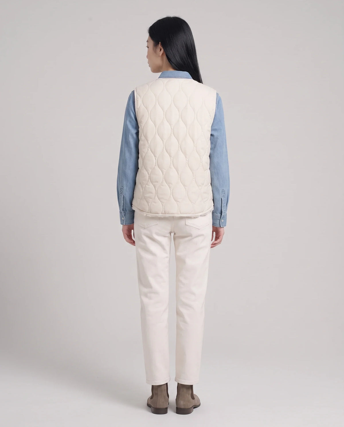 Gilet matelassé doublé sherpa à col V