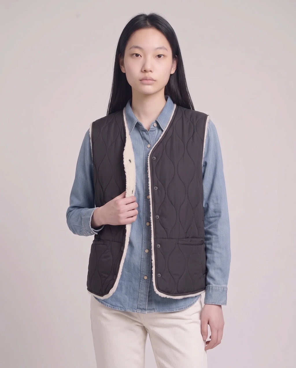 Gilet matelassé doublé sherpa à col V