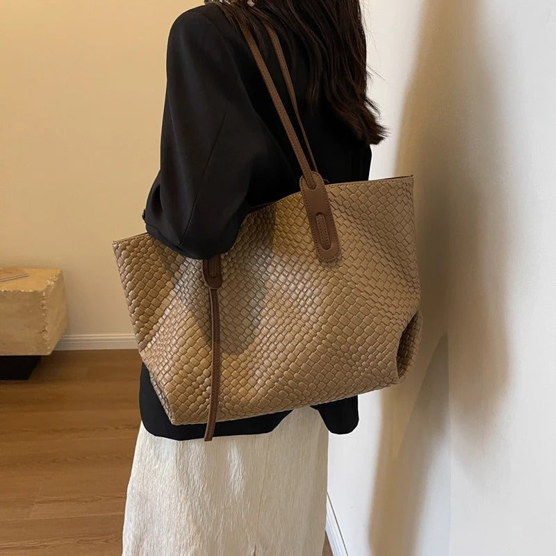 Sac cabas tressé en simili cuir à anses larges