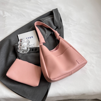Sac hobo en simili cuir grainé avec pochette zippée