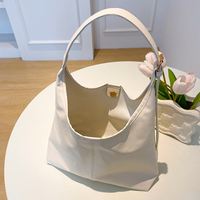 Sac hobo en simili cuir à fermeture magnétique