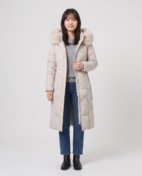 Parka longue cintrée à capuche fourrure