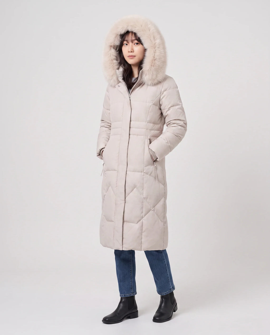 Parka longue cintrée à capuche fourrure