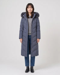 Parka longue cintrée à capuche fourrure