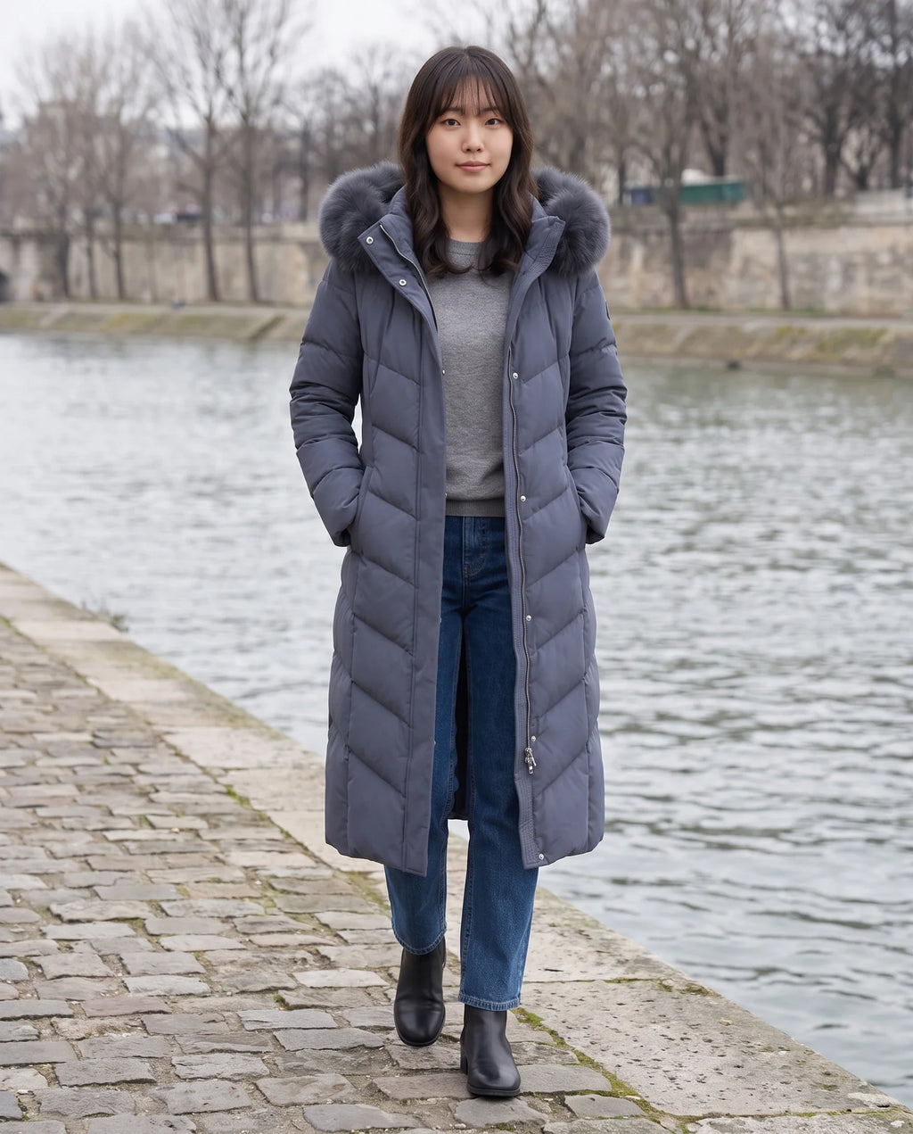 Parka longue cintrée à capuche fourrure