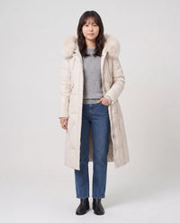 Parka longue cintrée à capuche fourrure