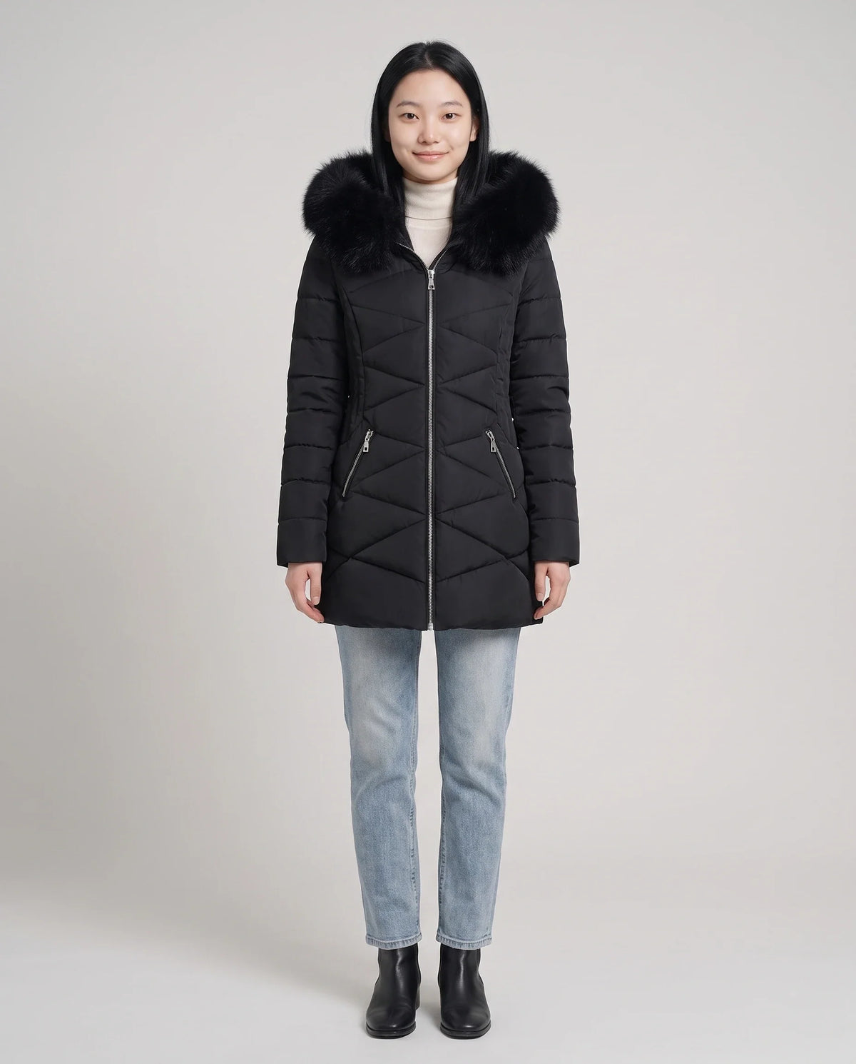 Parka mi-longue cintrée à capuche fourrure