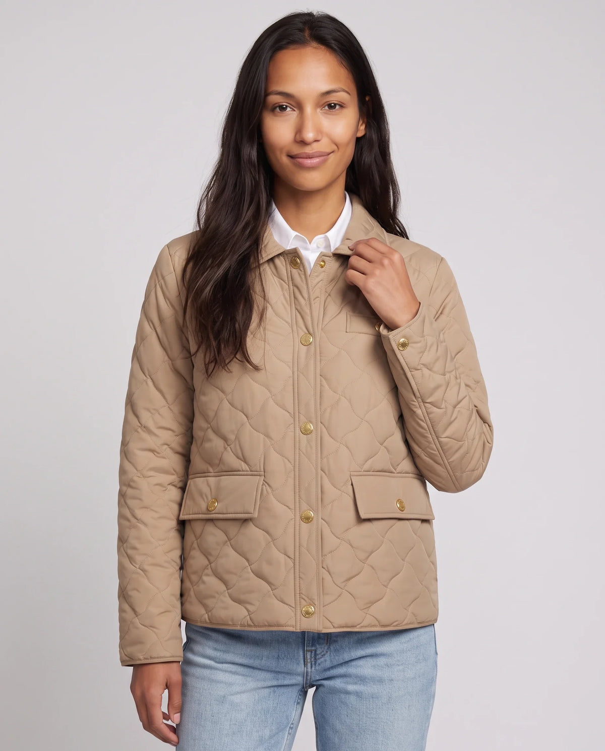 Veste matelassée à col chemise et pressions dorées