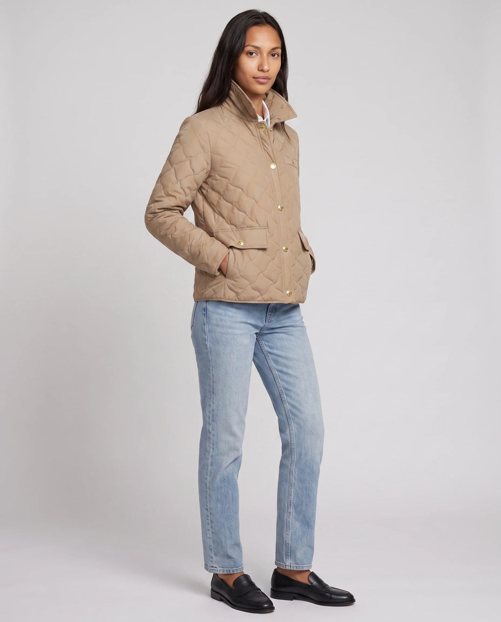 Veste matelassée à col chemise et pressions dorées