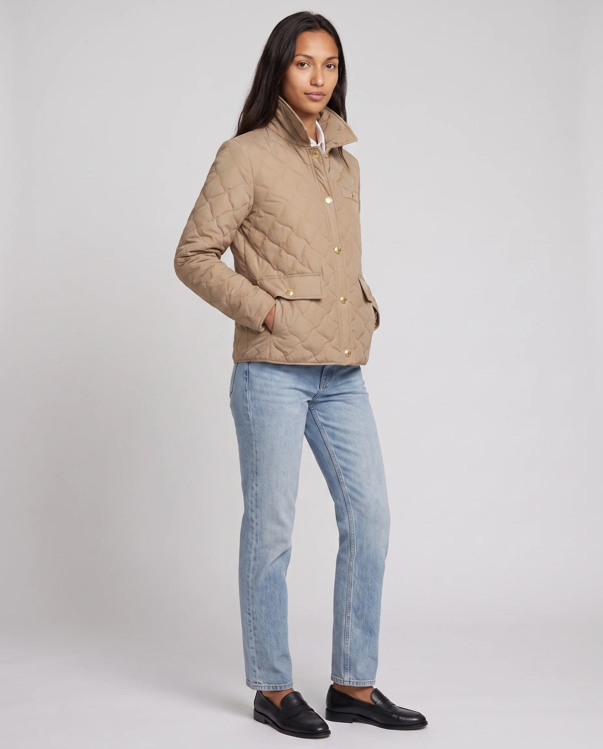 Veste matelassée à col chemise et pressions dorées