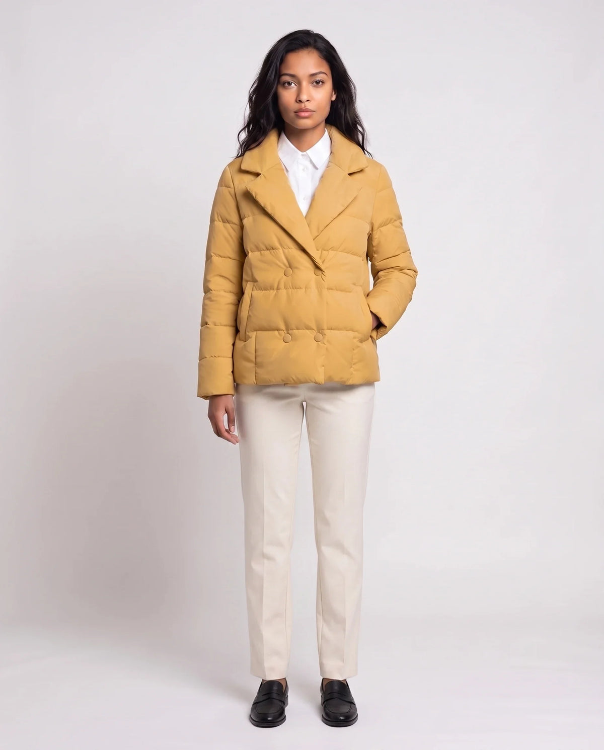 Veste matelassée courte à col tailleur