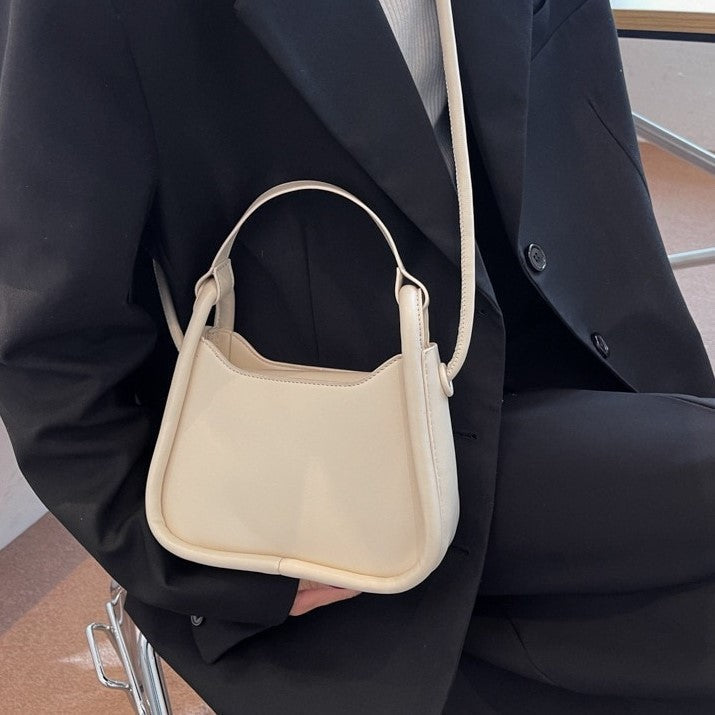 Petit sac bandoulière minimaliste en simili cuir