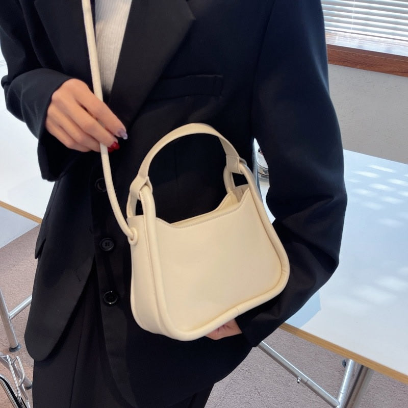 Petit sac bandoulière minimaliste en simili cuir