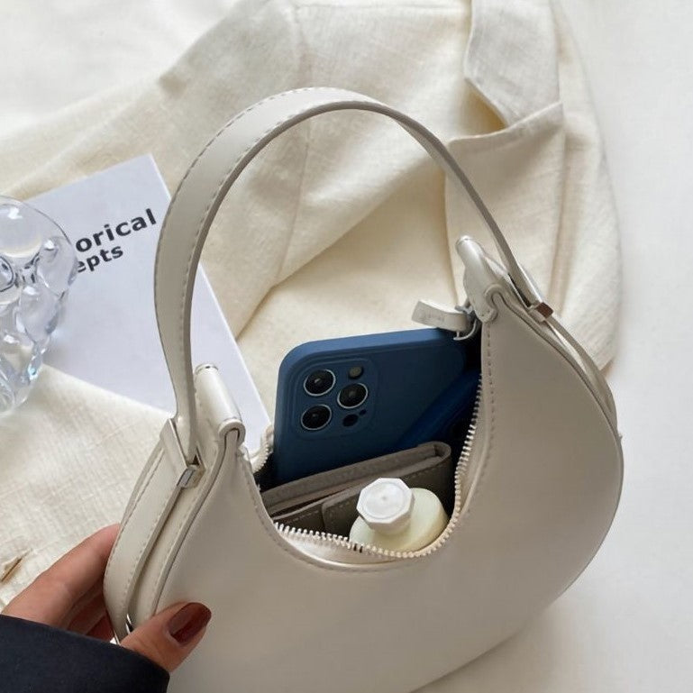 Sac demi-lune en simili cuir à bandoulière réglable